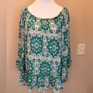 #414 Democracy Green and White Floral On/Off-Shoulder Beautiful Tunic